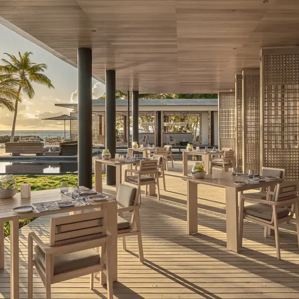 Alila Kothaifaru Maldives - Seasalt Restaurant Outdoor View