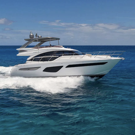 Bella Yacht at Hurawalhi Maldives