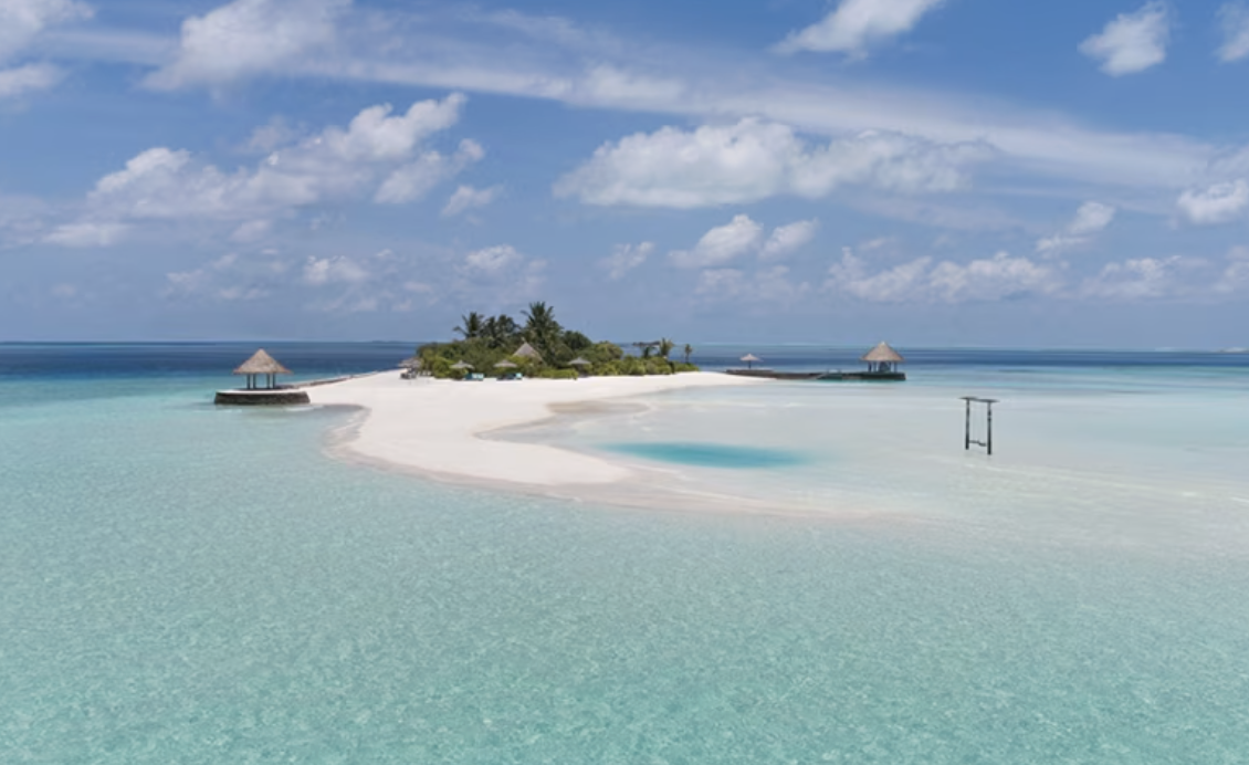 Gulhifushi Picnic & Snorkeling Island at Anantara Dhigu Maldives