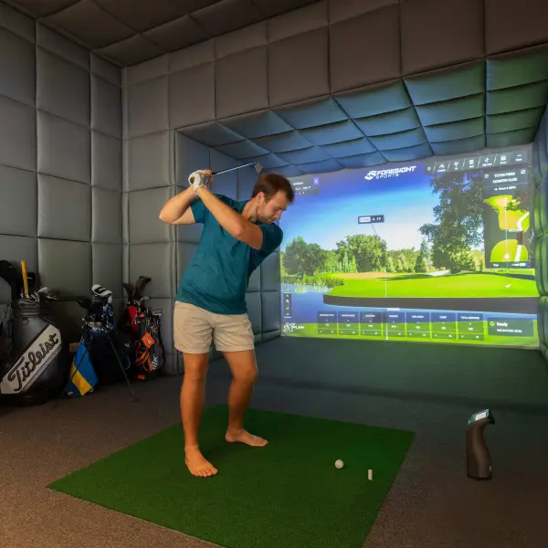 Golf Simulator at Jawakara Island Maldives