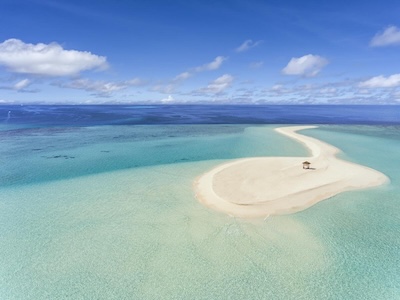 Sandbank at Kudadoo Private Island Maldives