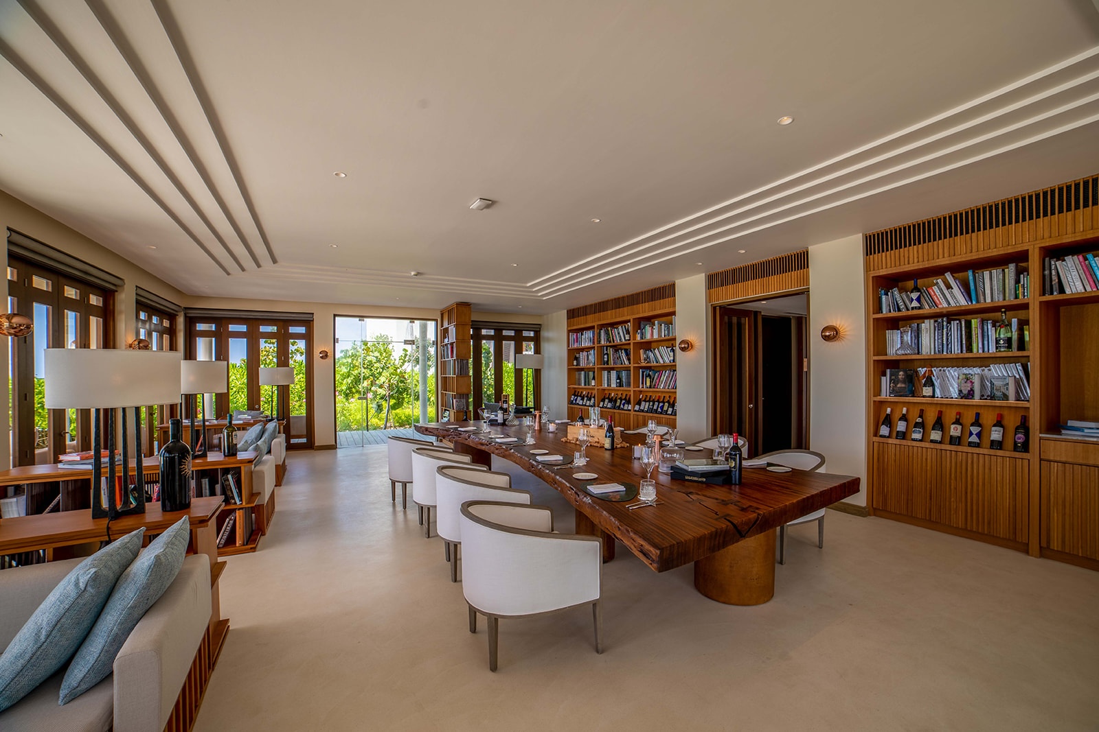 Library at Kuda Villingili Resort Maldives