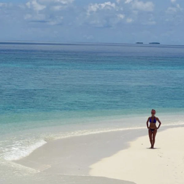 Sandbank at Emerald Maldives