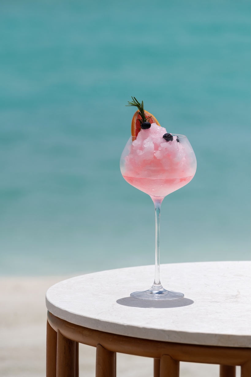 Kuda Villingili - The Bar - Drink by The Bar