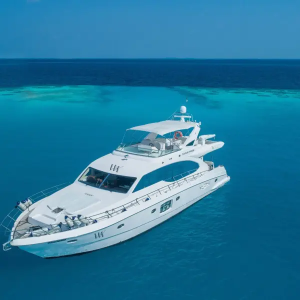 Majesty Yacht - Waldorf Astoria Maldives