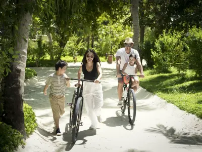 Family Biking Anantara Dhigu