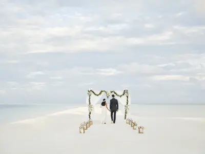 COMO Cocoa Island Sandbank Wedding Couple