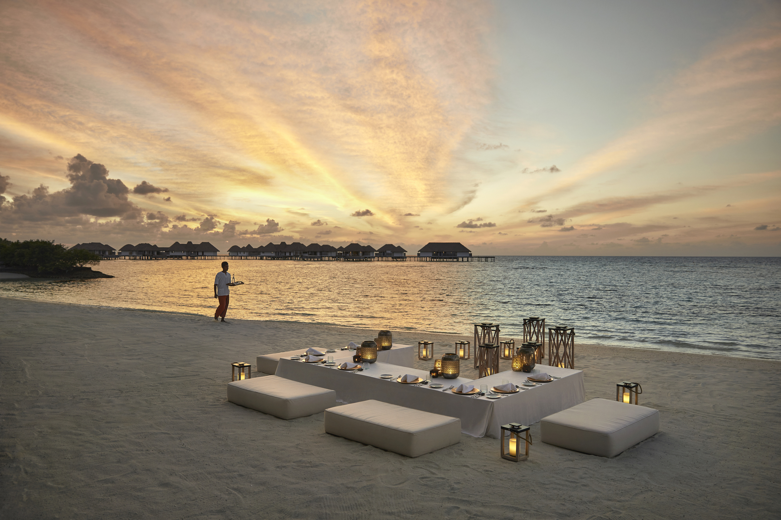 COMO Maalifushi Beachside Dining