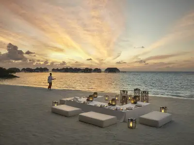 COMO Maalifushi Beachside Dining