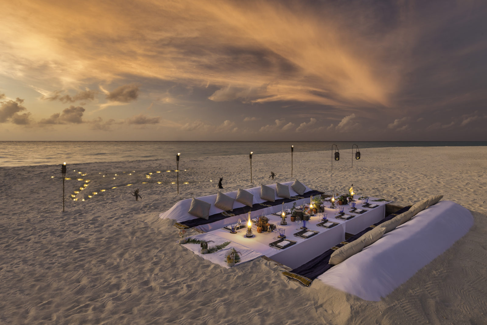 Hurawalhi Island Resort Dream Island Dinner