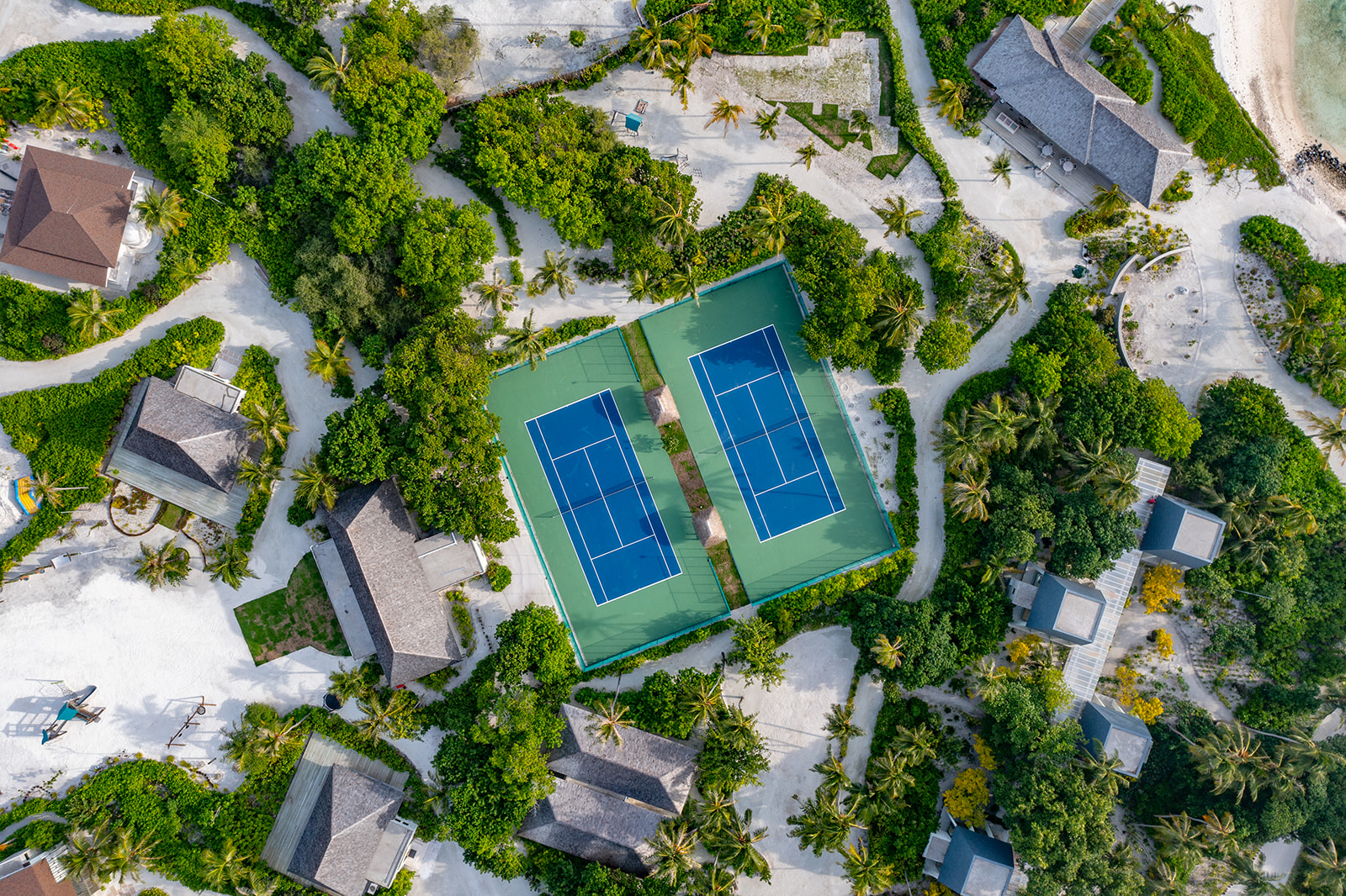 Kuda Villingili Resort Maldives - Tennis Court