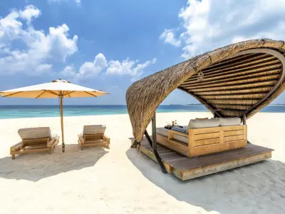 Kudadoo Private Island Day Bed Beach