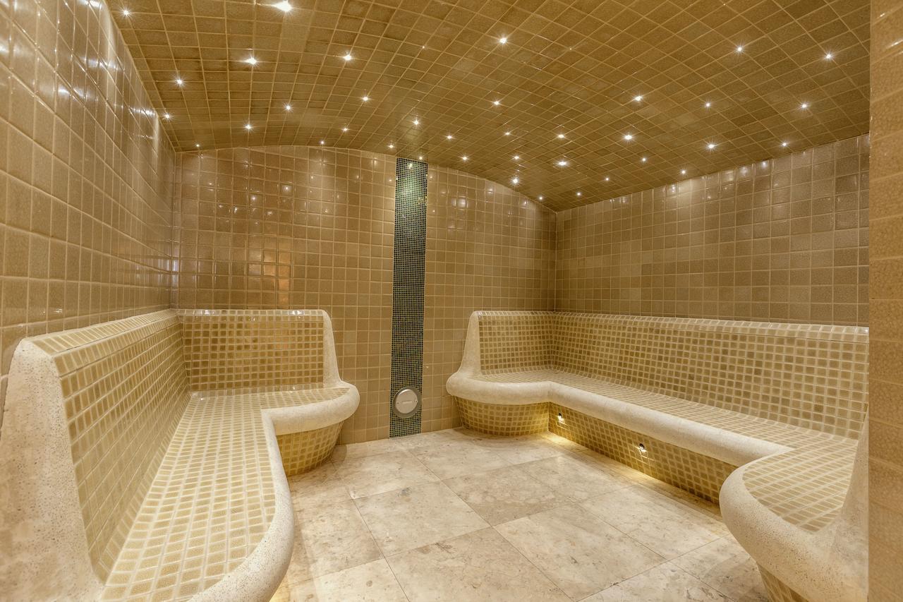 Kudadoo Private Island Steam Room Spa