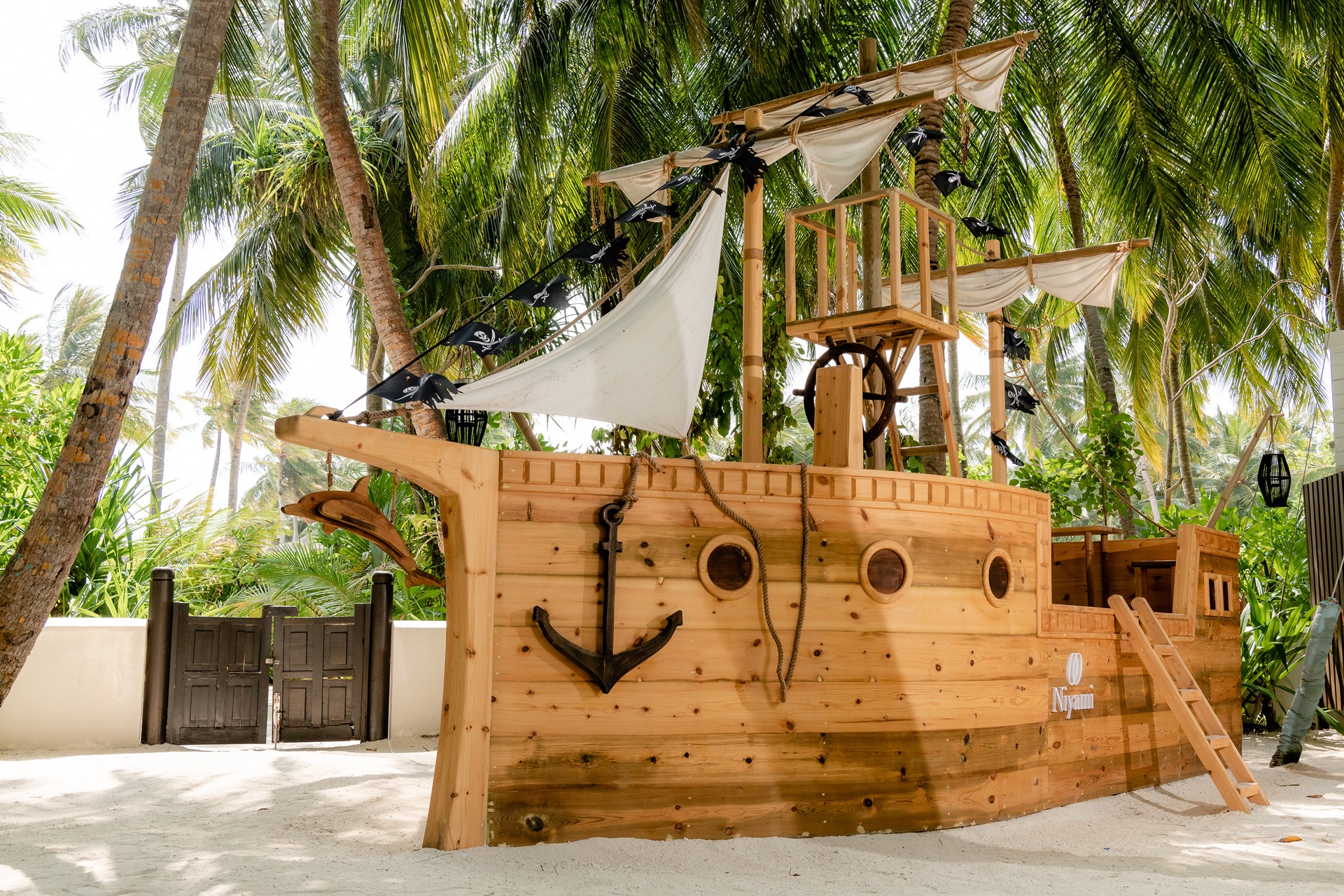 One & Only Reethi Rah - Kids Only Pirate Ship