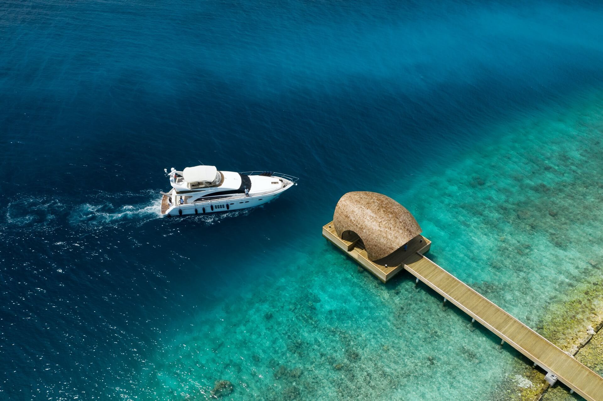 Arrival jetty Outrigger Maldives Maafushivaru