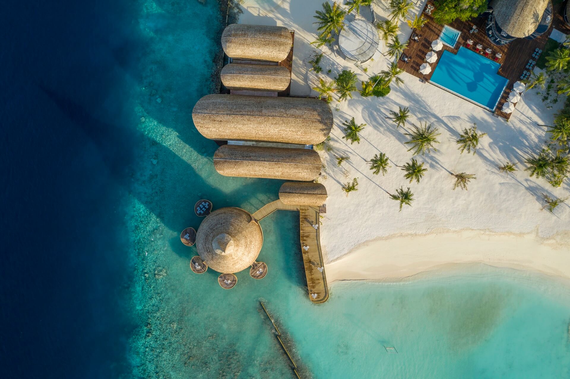 Moodhu Grill Outrigger Maldives Maafushivaru