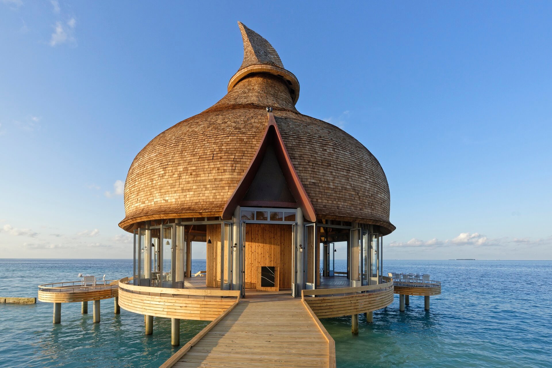 Moodhu Grill Restaurant Outrigger Maldives Maafushivaru