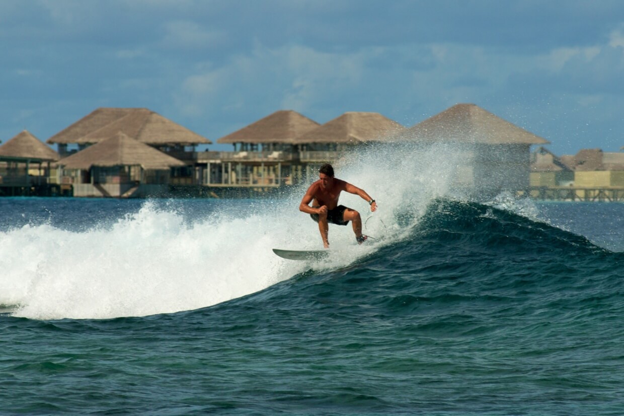 Six Senses Laamu Surfing