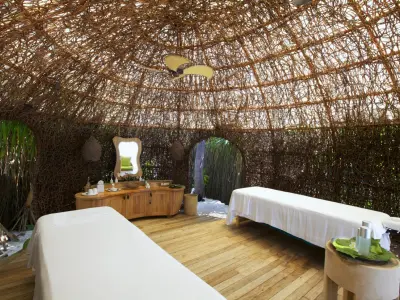 Six Senses Laamu Spa Room