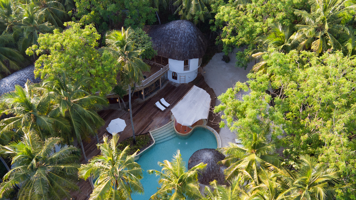 SONEVA FUSHI The Den Aerial