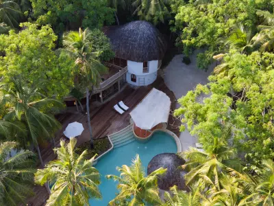 SONEVA FUSHI The Den Aerial