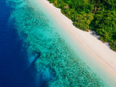 SONEVA FUSHI House Reef Aerial