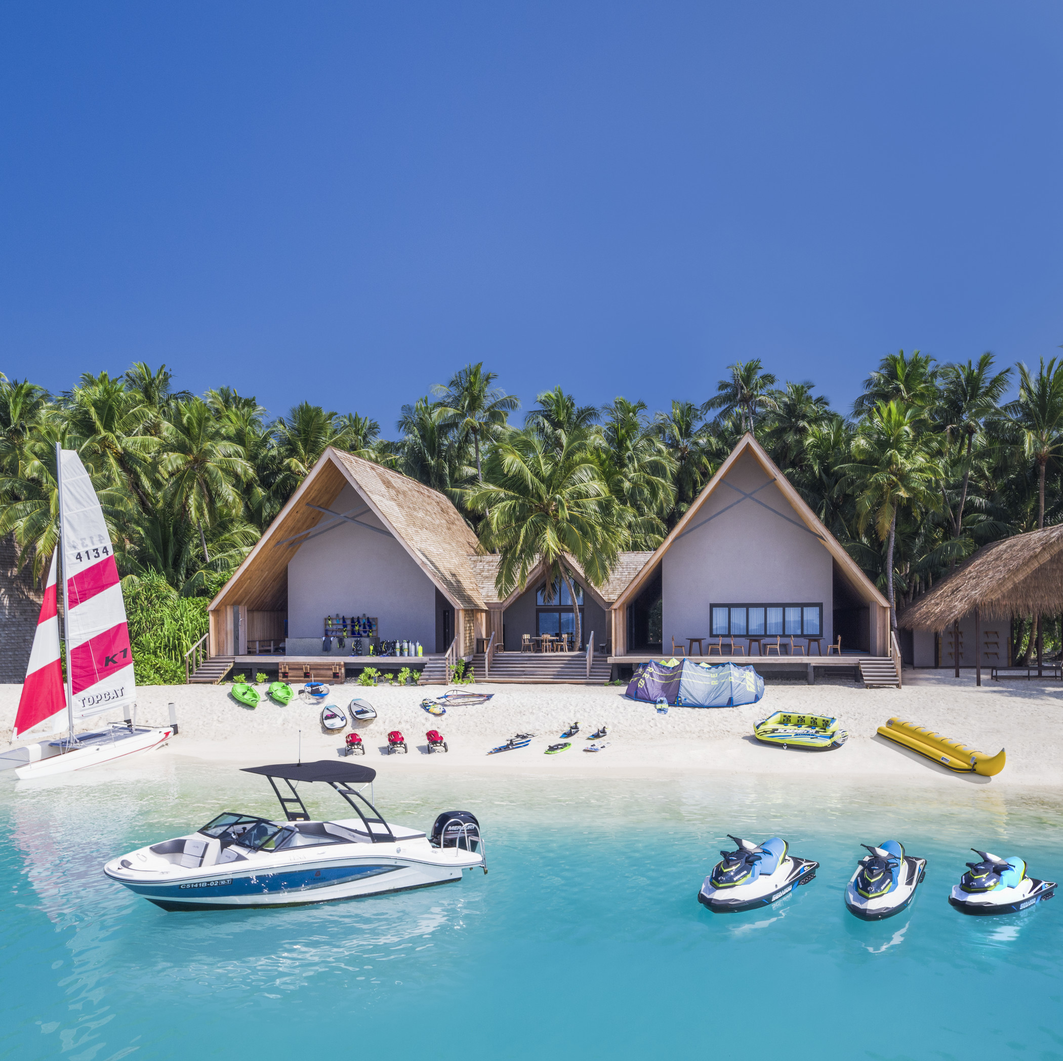 St. Regis Maldives Vommuli Water Sports