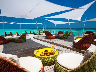 Niva Velassaru Maldives Chill Bar