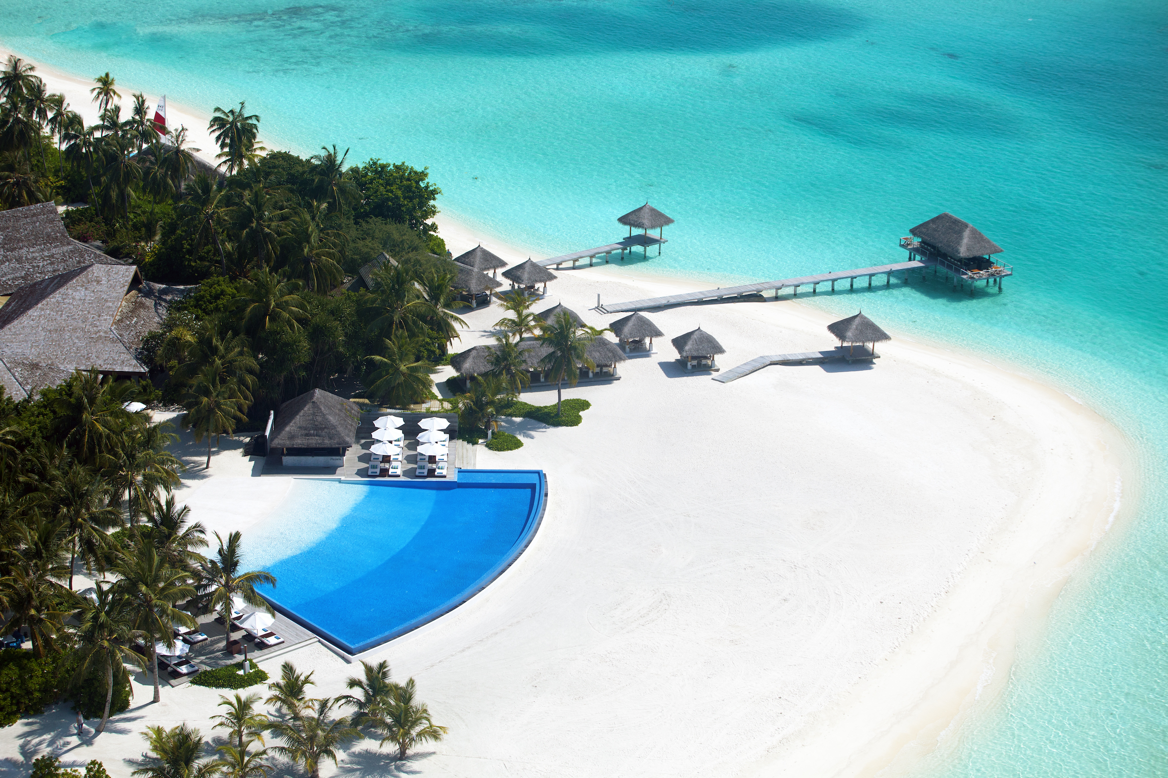 Niva Velassaru Maldives Infinity Pool