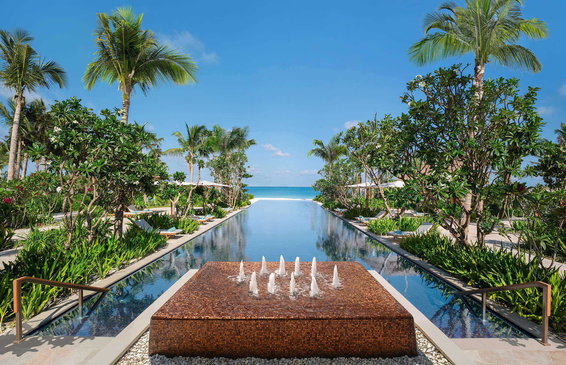 Mirror Pool Waldorf Astoria Maldives Ithaafushi