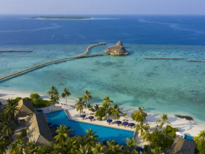 Emerald Faarufushi Resort & Spa Aerial