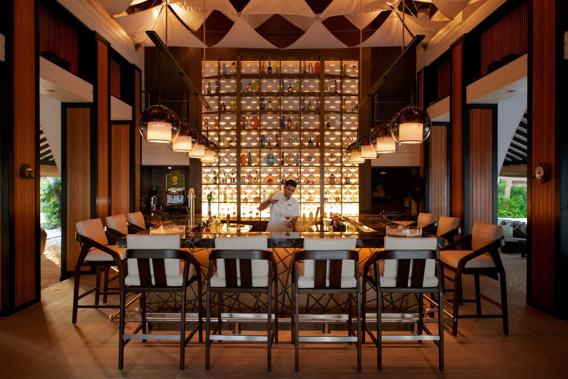 Baros Maldives Sails Bar