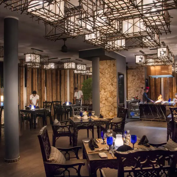 LE ASIATIQUE Emerald Maldives Resort & Spa