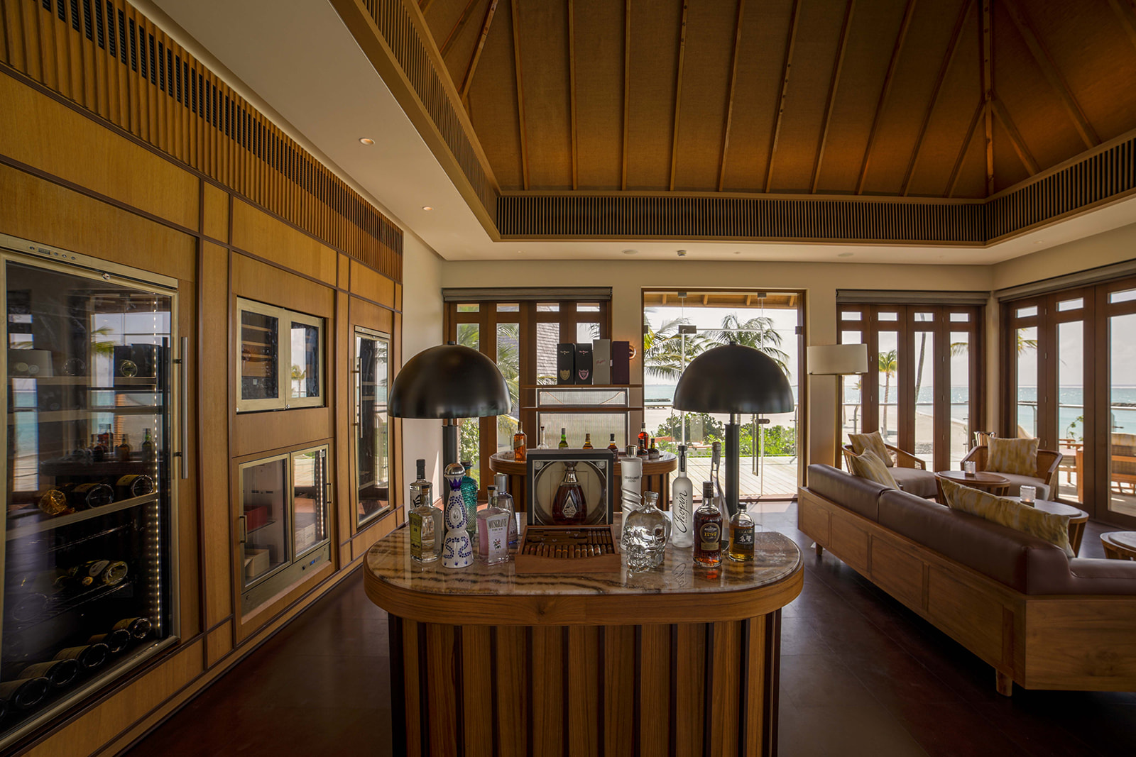 Kuda Villingili Resort Maldives - Cigar Lounge