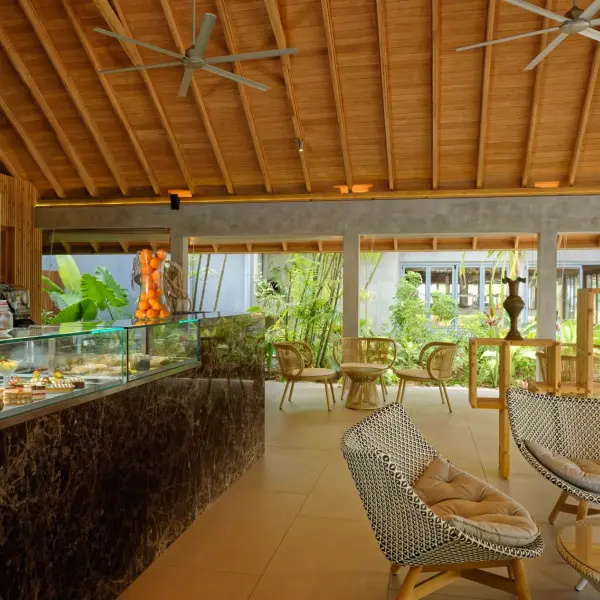 Library Lounge Outrigger Maldives Maafushivaru