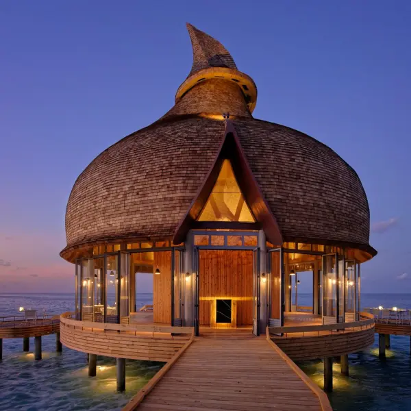 Moodhu Grill Outrigger Maldives Maafushivaru