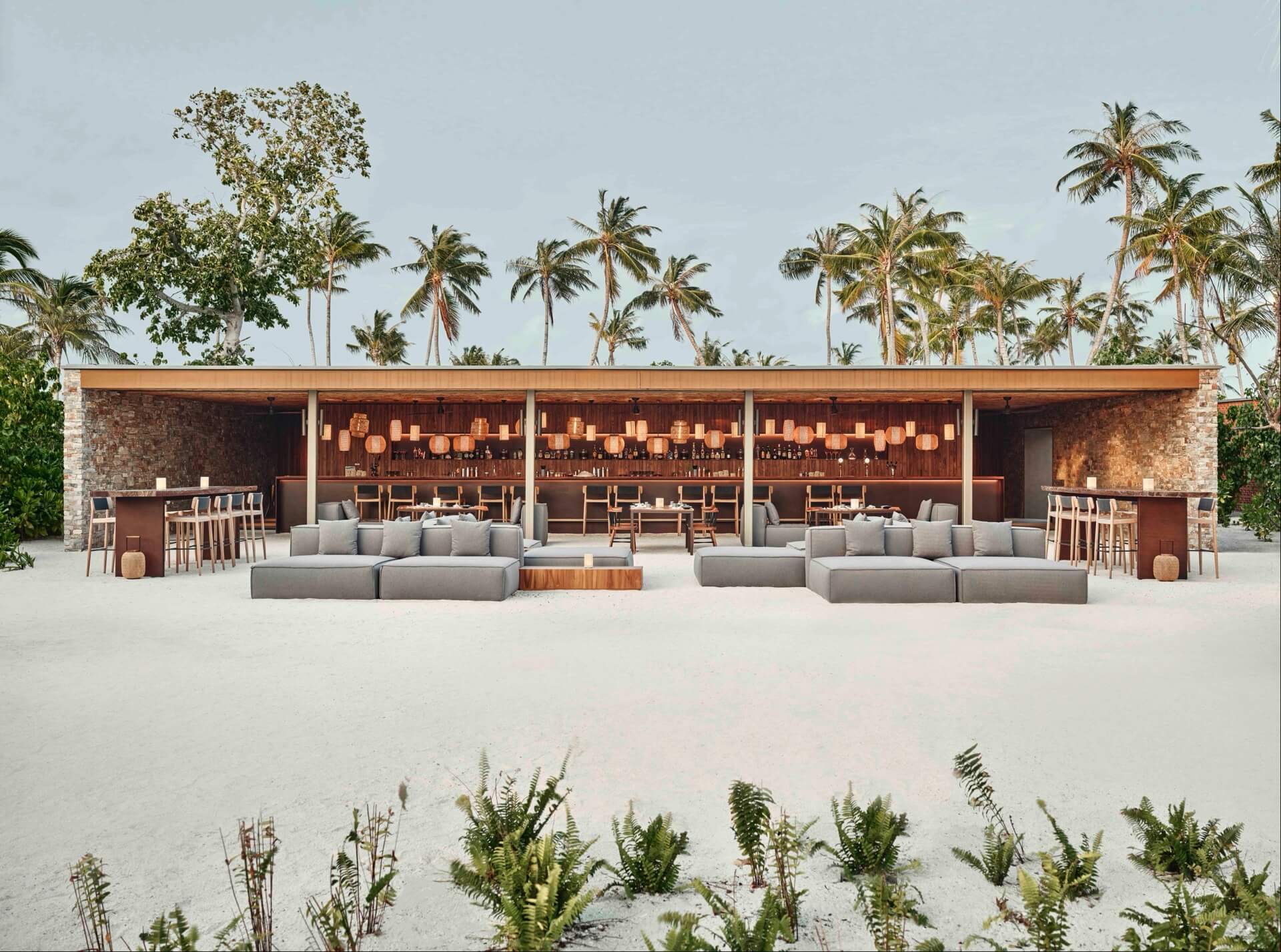 Patina Maldives  Fari Beach Club