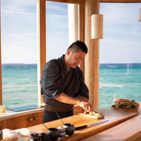 SONEVA FUSHI SO HANDS ON