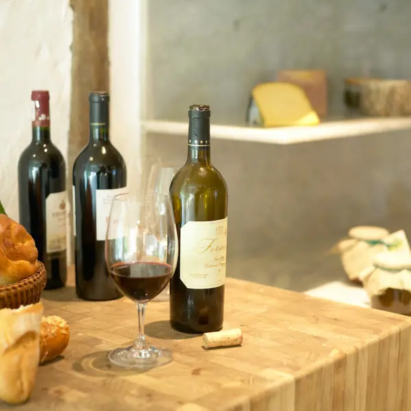 SONEVA FUSHI WINE & CHEESE ROOM