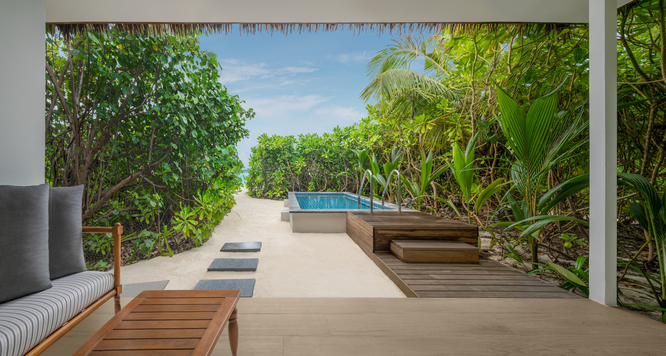 Beach Villa with Pool - Deck - Le Méridien Maldives Resort & Spa