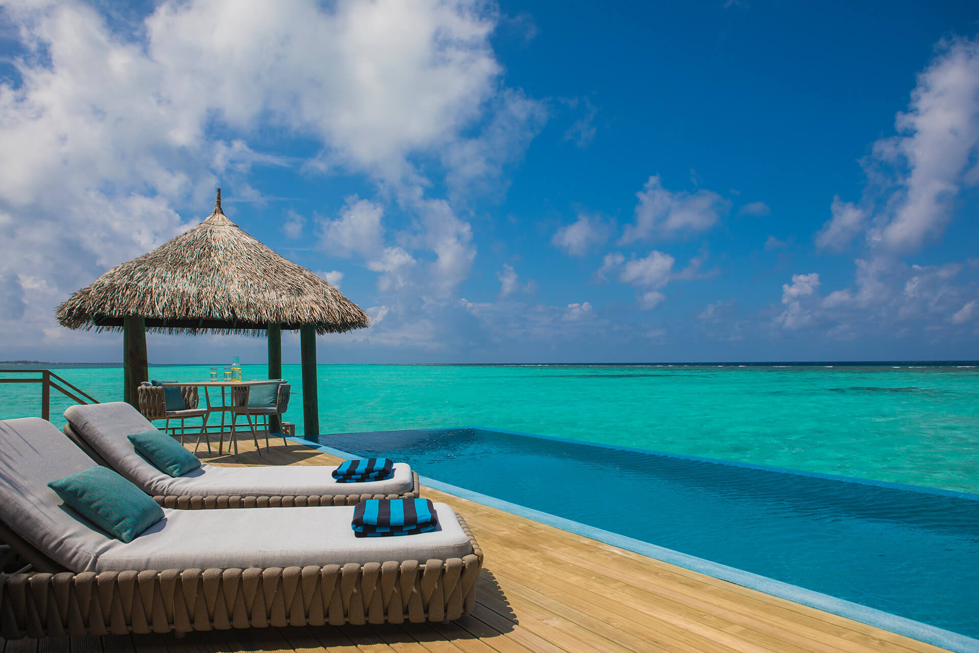 Niva Velassaru Maldives - Water Suite Sunbed & Pool View
